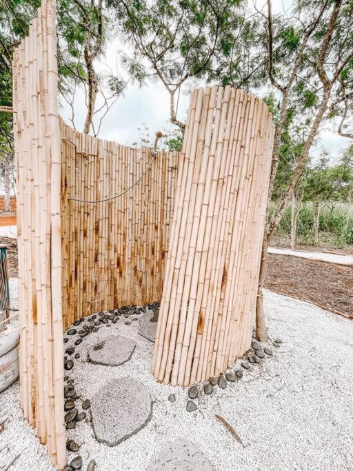 Cute Off Grid Glampsite With Wifi- 5 Min From Haleiwa Town Hotel Bagian luar foto