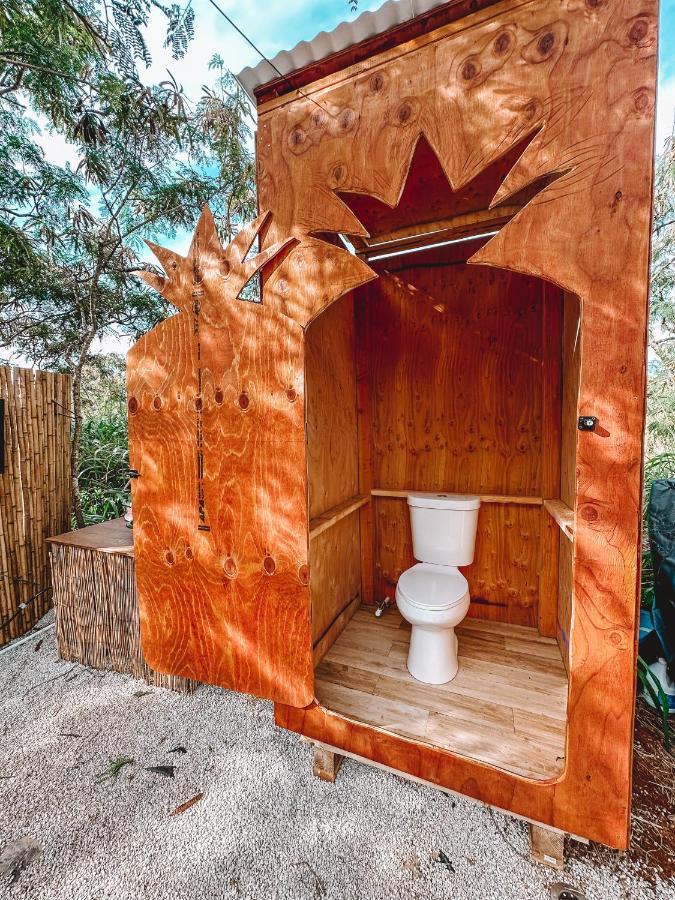 Cute Off Grid Glampsite With Wifi- 5 Min From Haleiwa Town Hotel Bagian luar foto